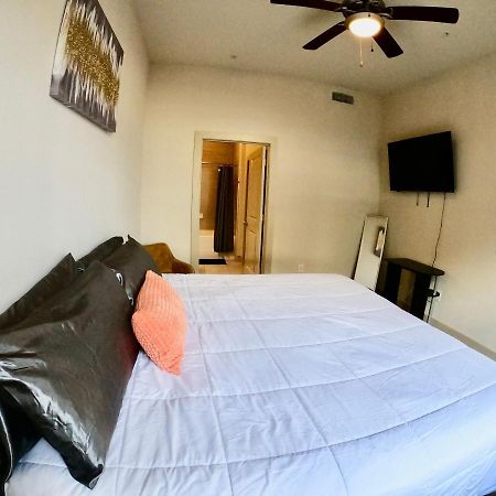 휴스턴 5 Mins To Med Center, Comfy King Beds, Wifi,Gym,Pool 아파트 외부 사진
